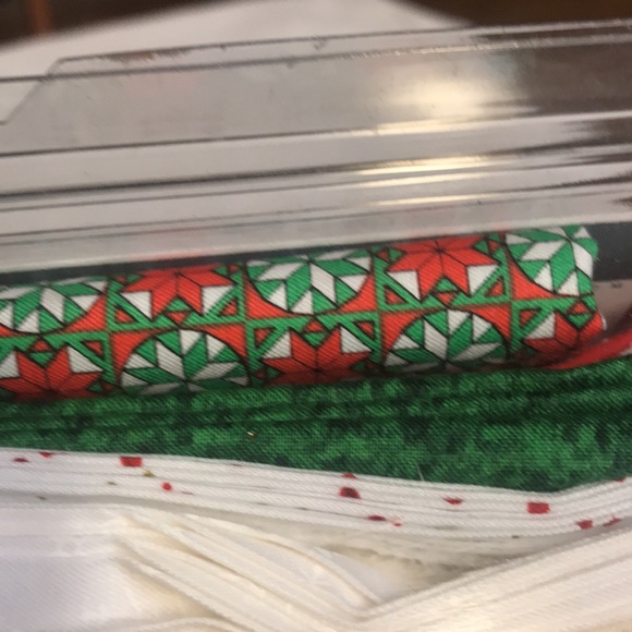 54x66 pieced quilt. Never opened - Picture 11 of 11